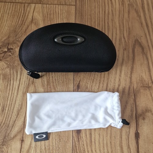Oakley hard zip - hard, case